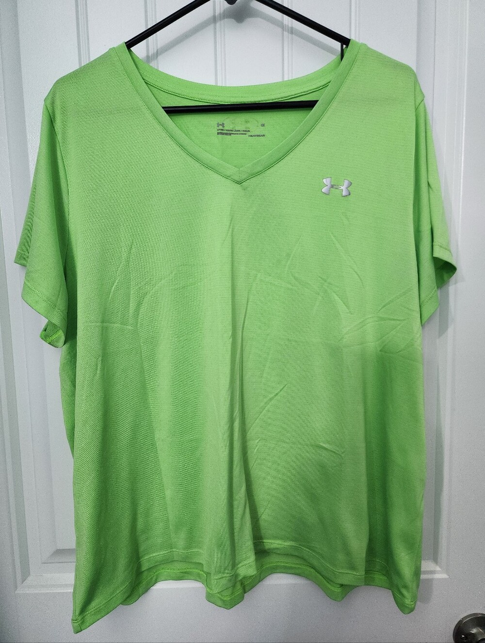 Under Armour Women's Tech Lime Green V-Neck Performance Tee, Size 1X